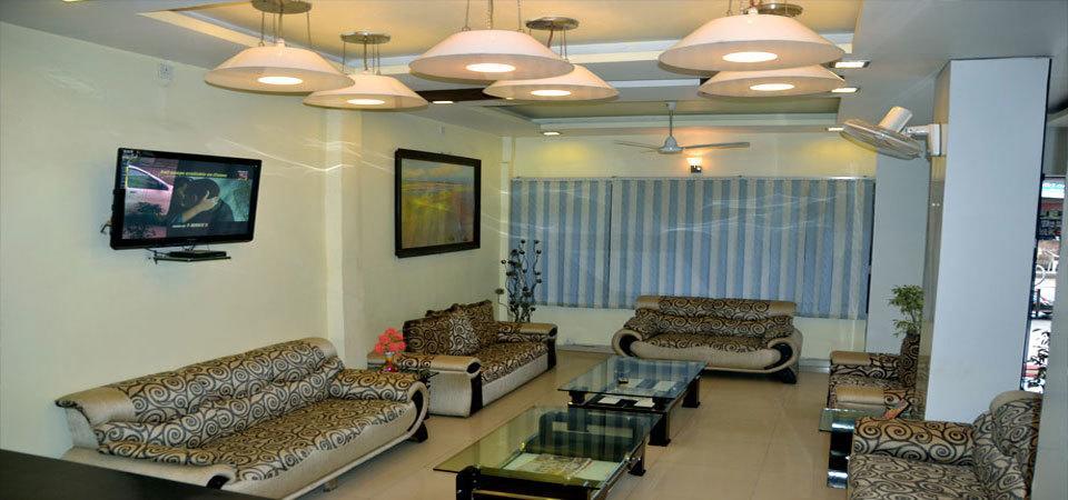 Hotel Muskan Palace Удджайн Экстерьер фото
